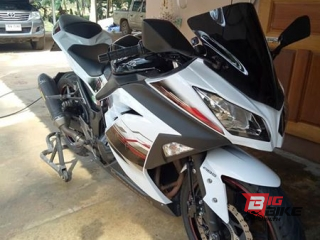  Kawasaki Ninja 300