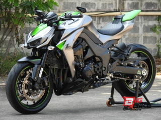  Kawasaki Z1000