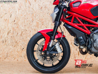  Ducati Monster 796