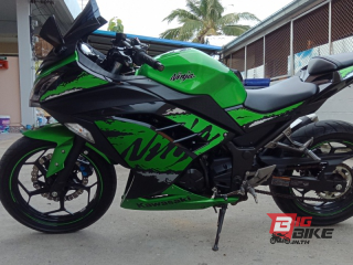  Kawasaki Ninja 300