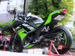  Kawasaki Ninja 300