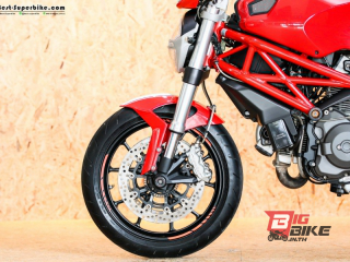  Ducati Monster 796