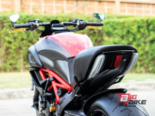  Ducati Diavel Carbon Y16