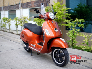  Vespa GTS 300 Super