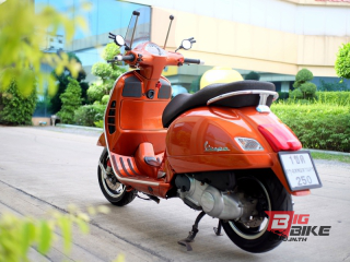  Vespa GTS 300 Super