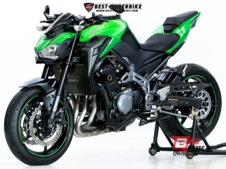  Kawasaki Z900