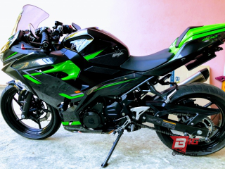  Kawasaki Ninja 400