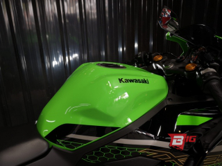  Kawasaki Ninja ZX-25R