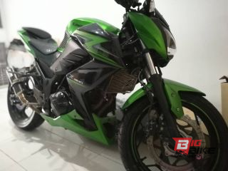  Kawasaki Z300