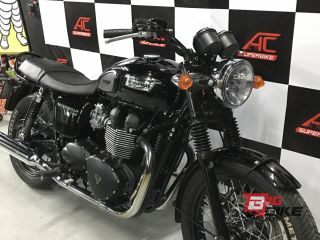  Triumph Bonneville T100 Black