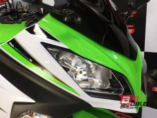  Kawasaki Ninja 300