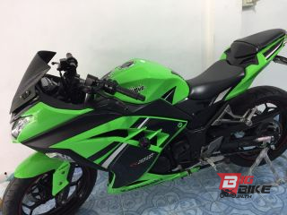  Kawasaki Ninja 300