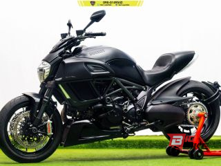  Ducati Diavel Carbon Y16